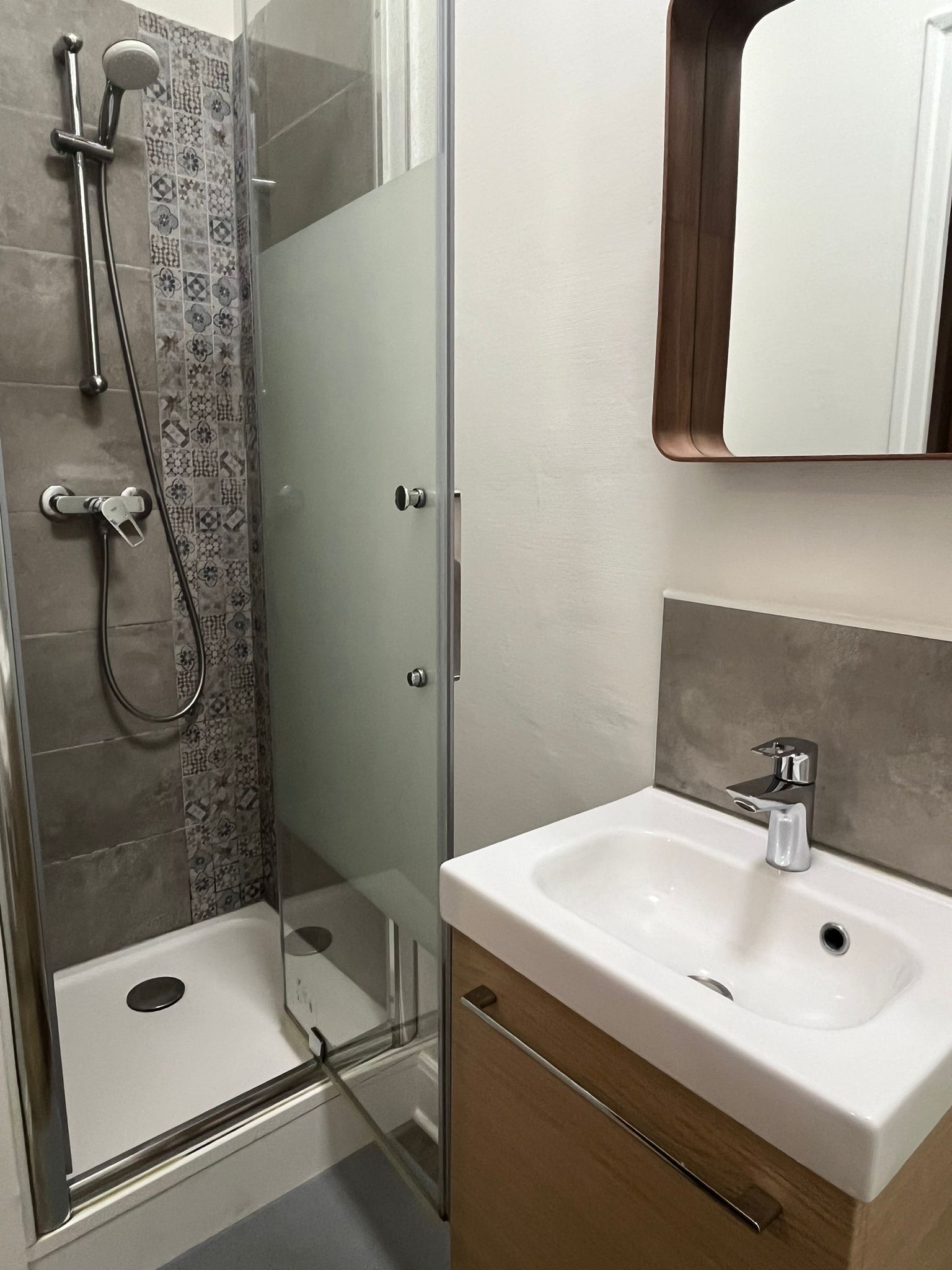 Salle de bain de l'appartement N°11 à Vichy