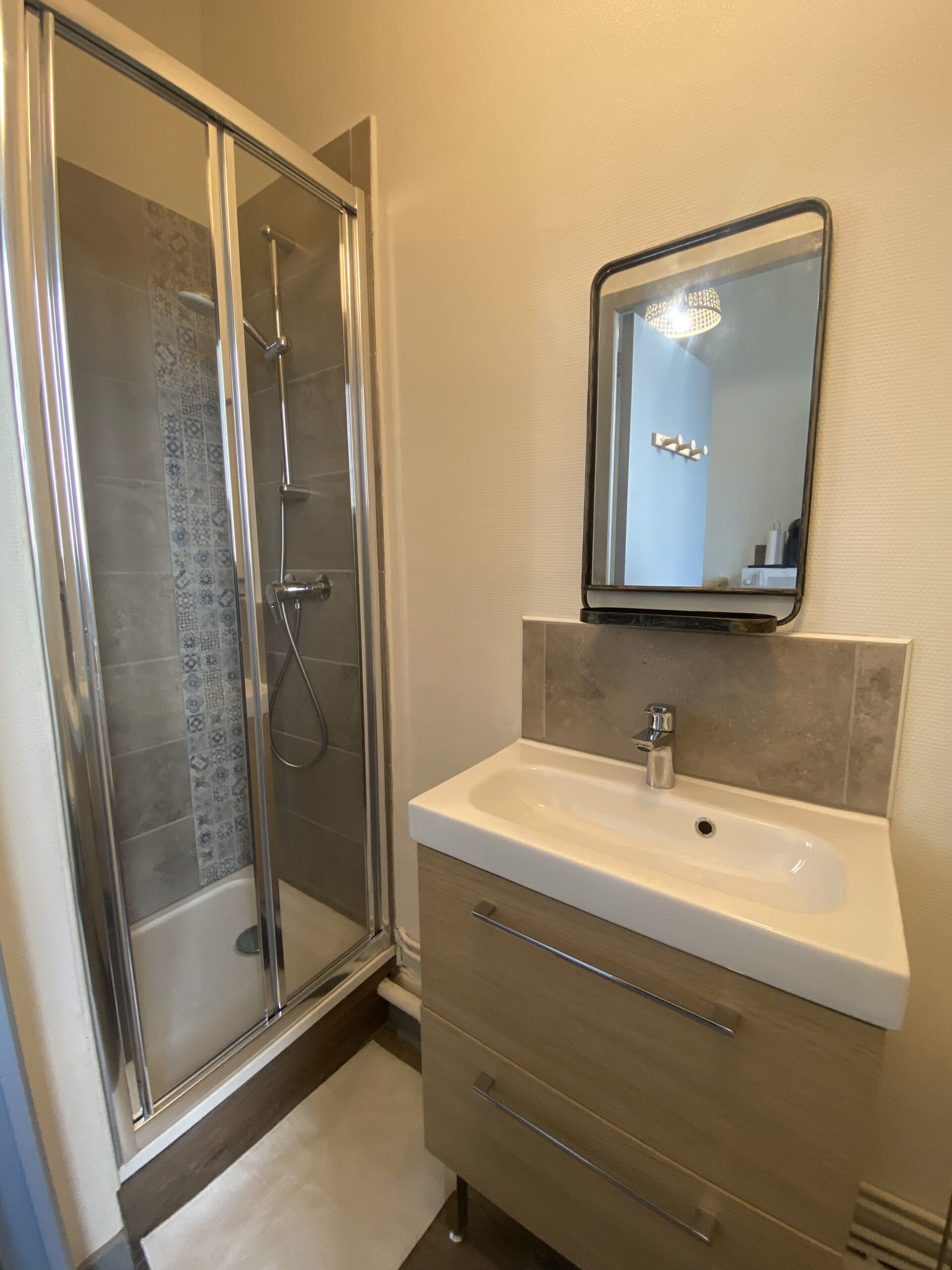 Salle de bain du souplex N°2 à Vichy